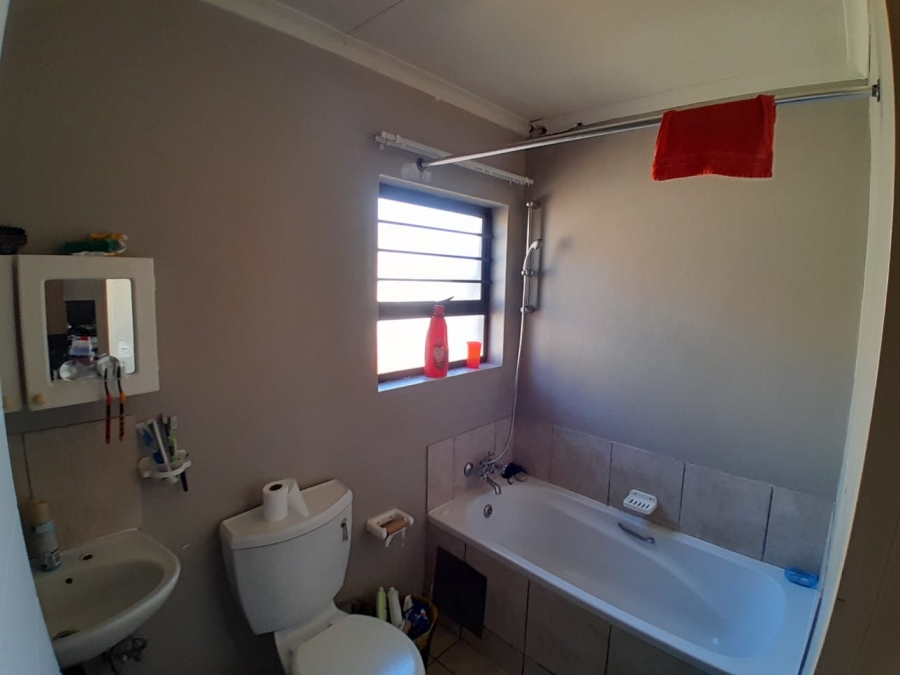 2 Bedroom Property for Sale in Kathu Northern Cape